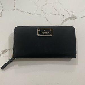 Kate Spade Black Clutch Wallet